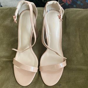 Patent Nude Block heels